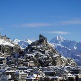 Les châteaux de Valère et Tourbillon, au-dessus de Sion, font désormais partie de l'association Les Châteaux suisses (archives). KEYSTONE/OLIVIER MAIRE